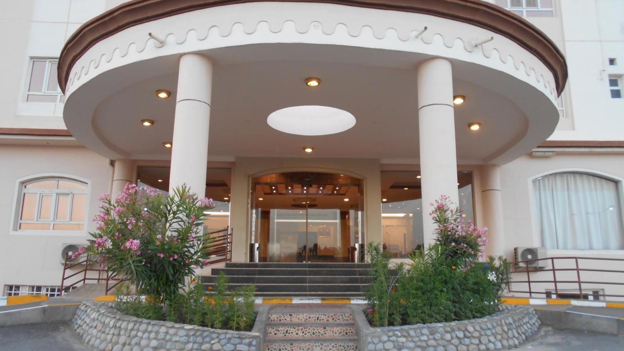 Nizwa Hotel Apartamentos Exterior foto