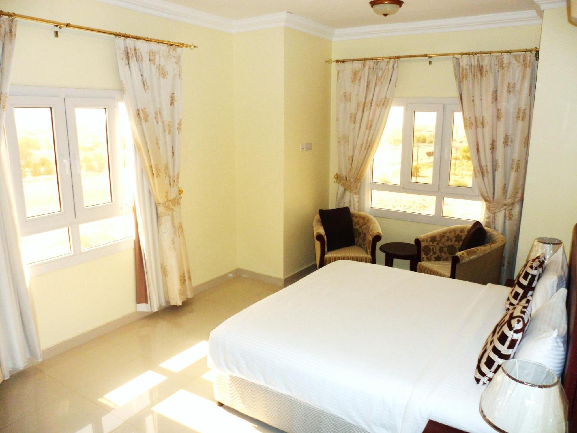 Nizwa Hotel Apartamentos Exterior foto